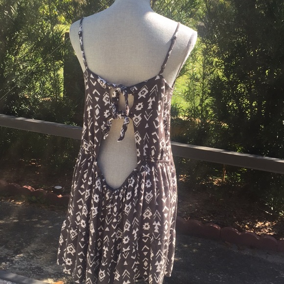 Body glove coverup spring dress open back tribal - Picture 2 of 8